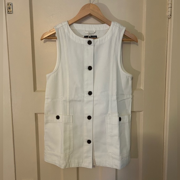 NWT- Frank & Oak - Relaxed Twill Vest in White - size small - Picture 2 of 4